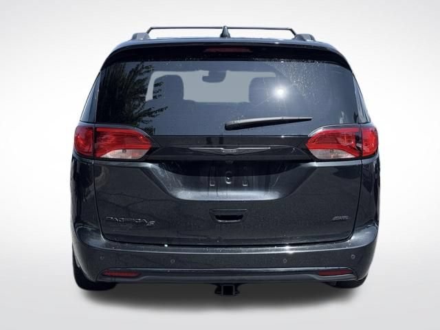 Used 2020 Chrysler Pacifica Touring-L w/ Advanced Safetytec Group AWD/4WD image 7