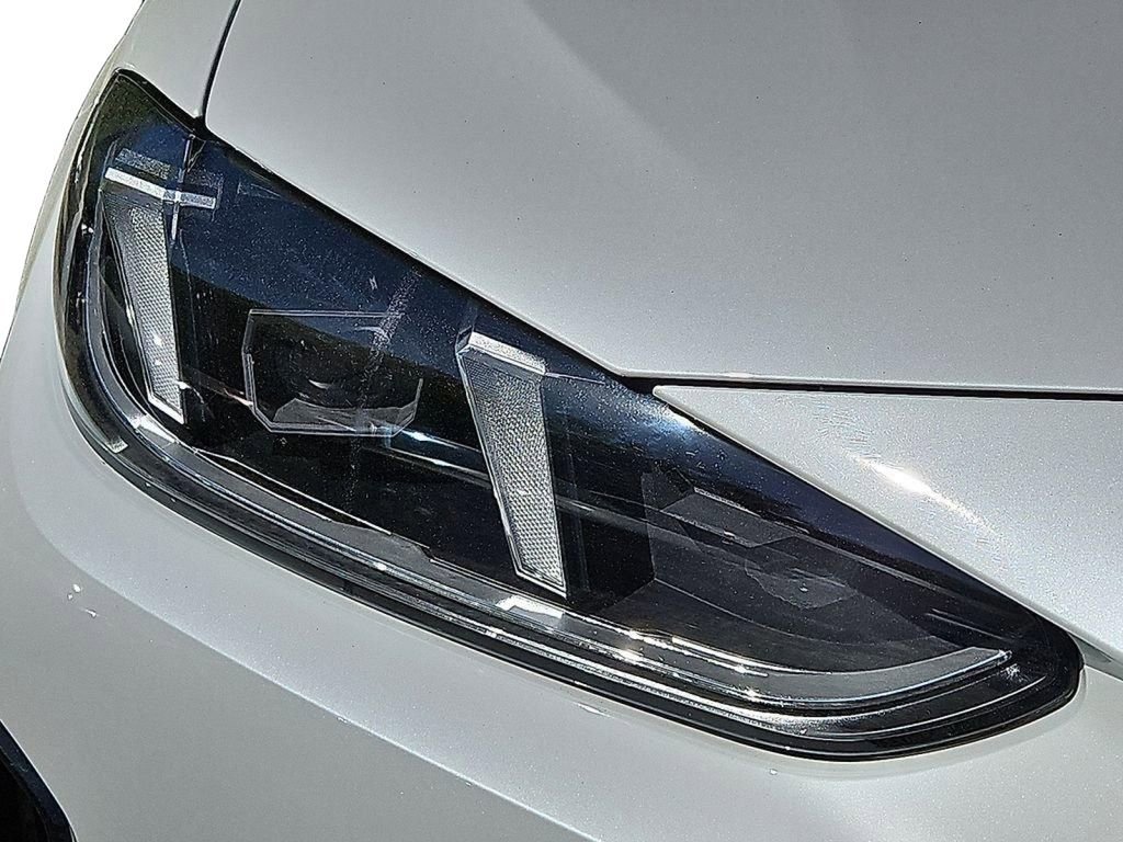 Used 2025 BMW i4 xDrive40i w/ Parking Assistance Package image 9