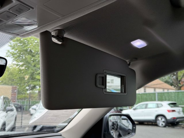 Certified 2023 Volkswagen Atlas SE w/ Panoramic Sunroof Package AWD/4WD image 36