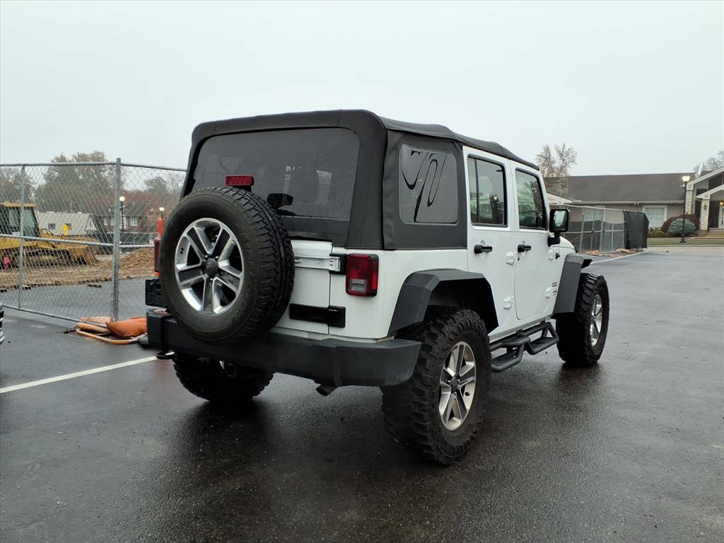 Used 2018 Jeep Wrangler Unlimited Sport image 4