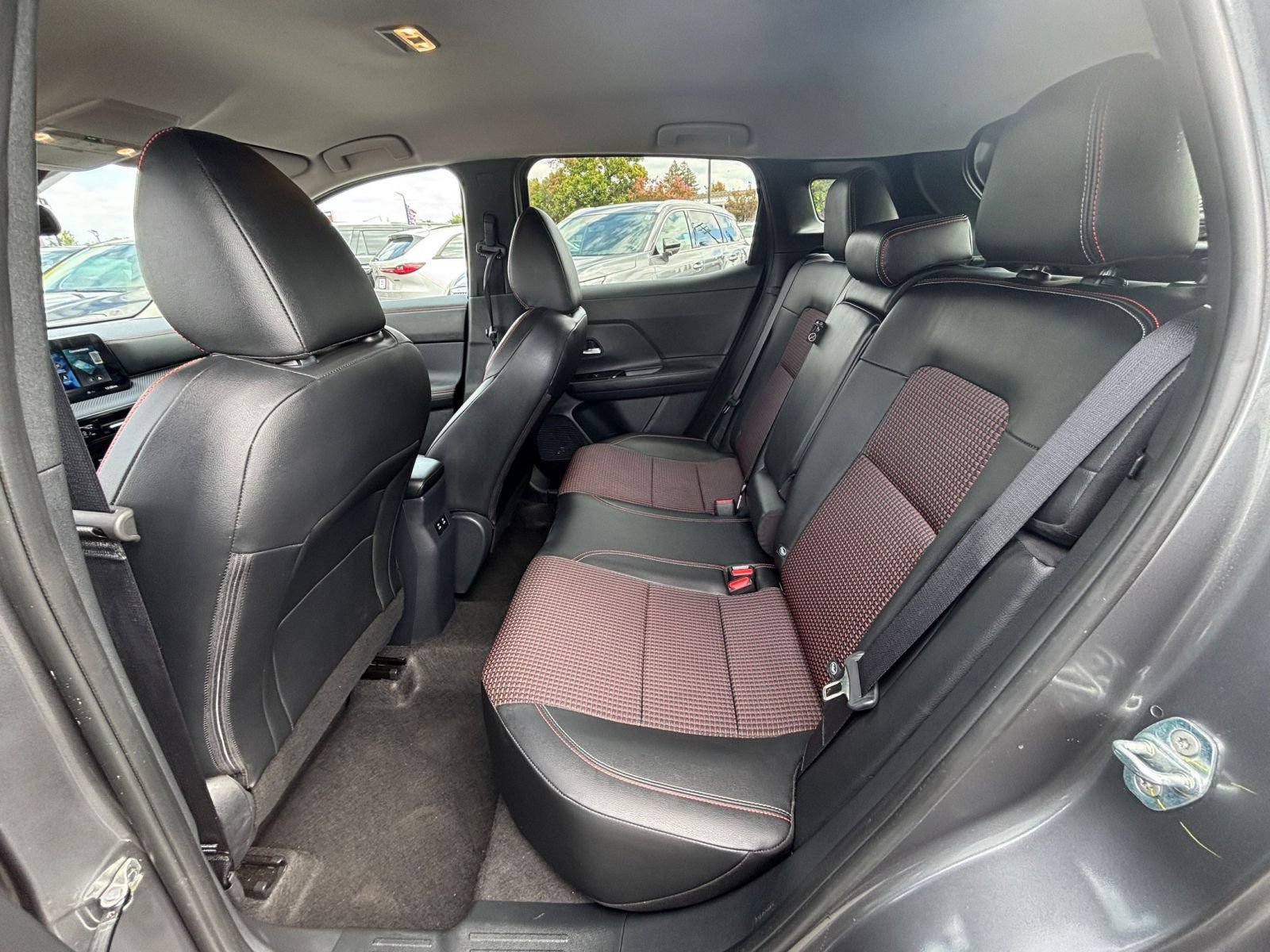 Used 2026 Nissan Kicks SR FWD image 24