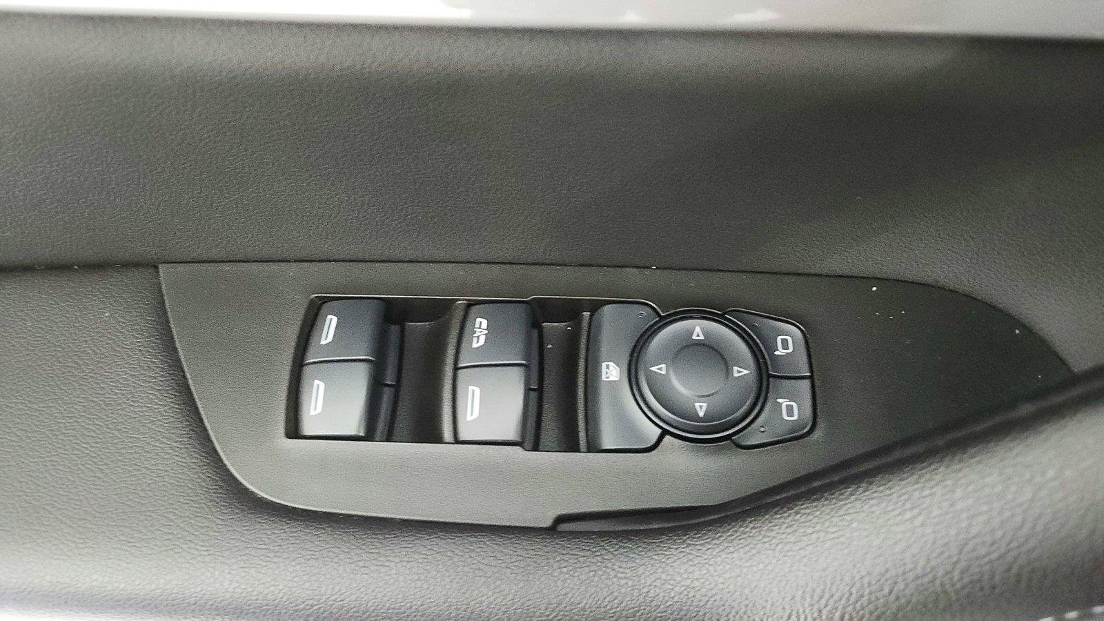Used 2025 Chevrolet Blazer LT AWD/4WD image 17