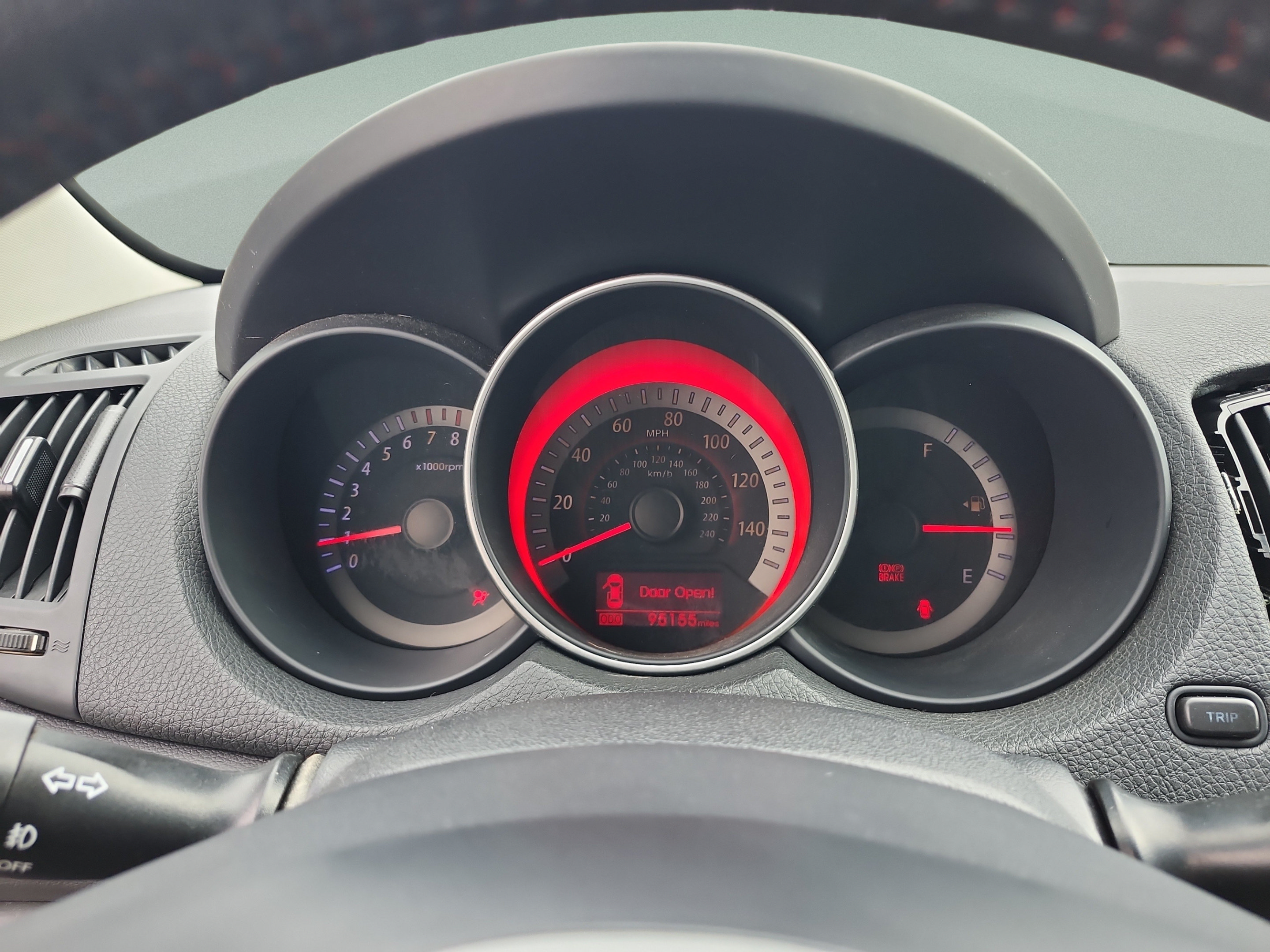 Used 2012 Kia Forte Koup SX FWD image 10