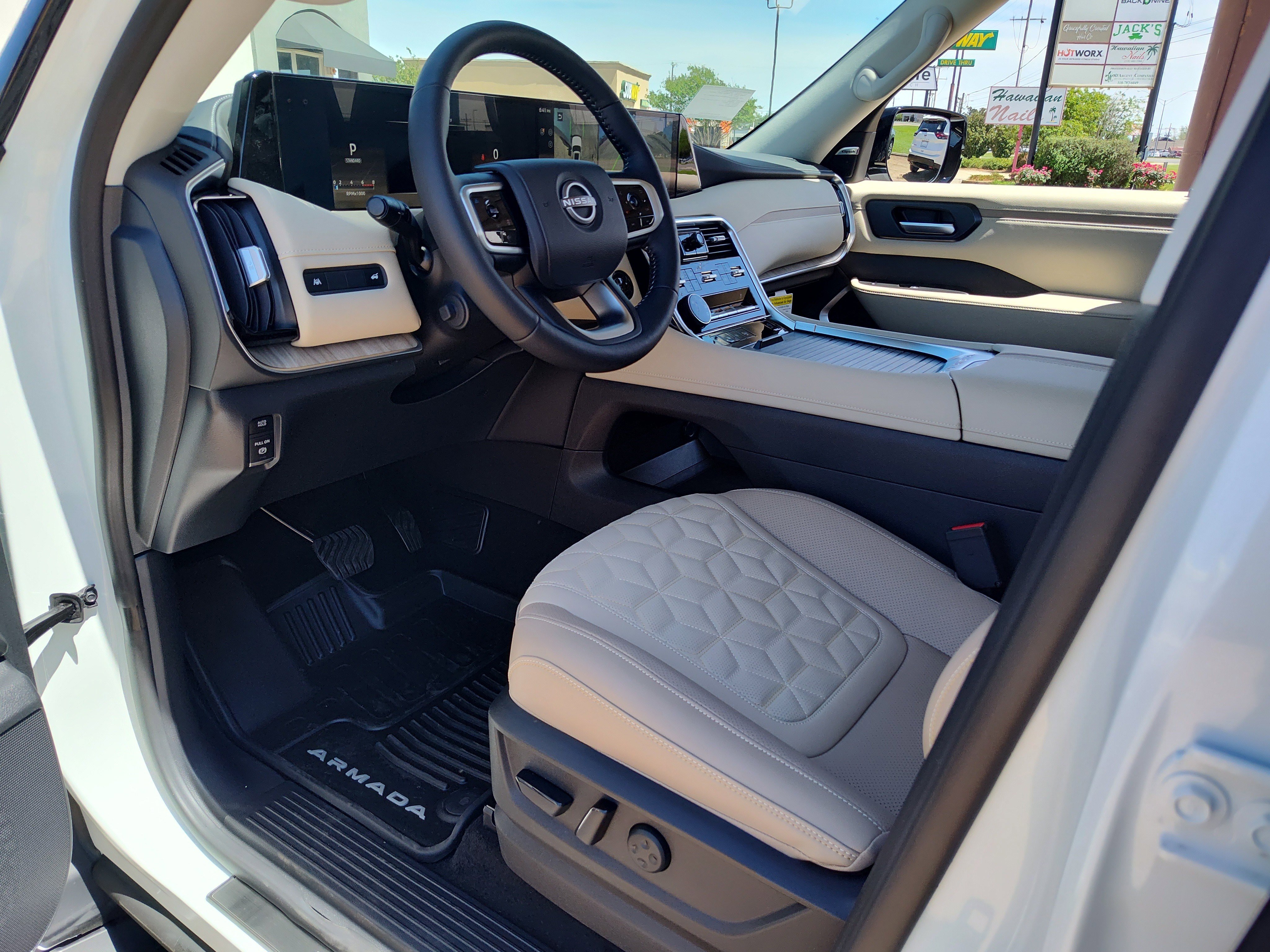 New 2026 Nissan Armada Platinum image 2