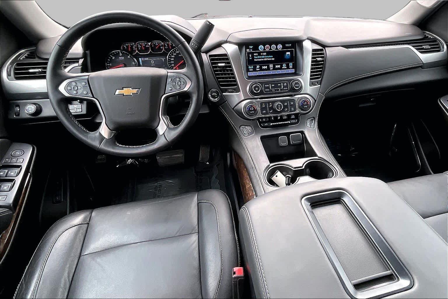 Used 2020 Chevrolet Tahoe LT w/ Luxury Package RWD image 15