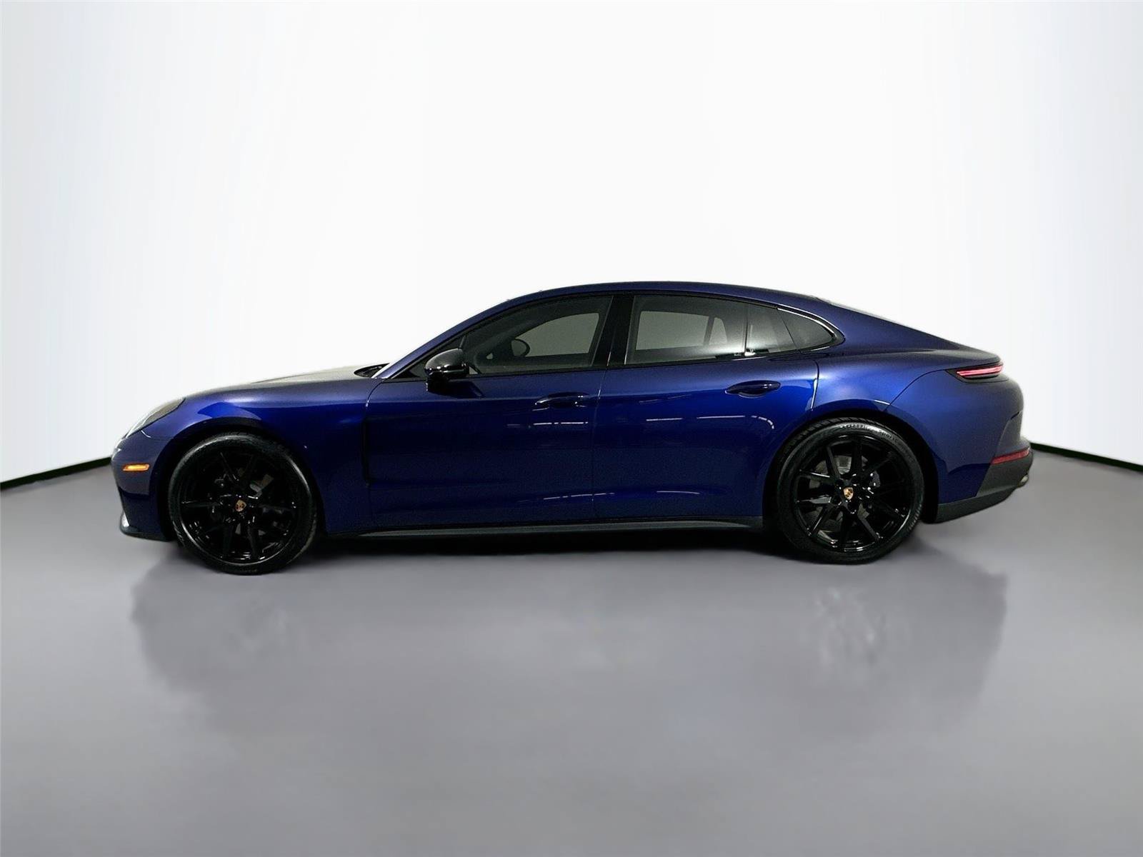 Certified 2026 Porsche Panamera 4 AWD/4WD image 2