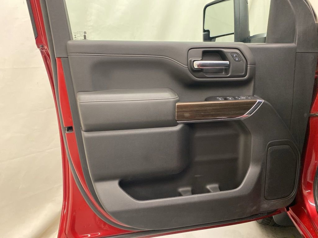 Used 2022 Chevrolet Silverado 2500 LT w/ Convenience Package image 10