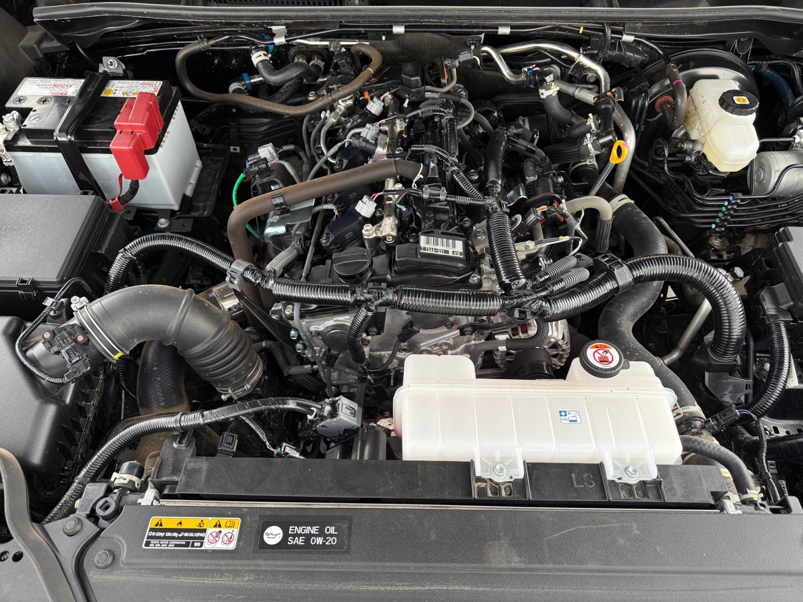 Used 2025 Toyota 4Runner SR5 AWD/4WD image 20