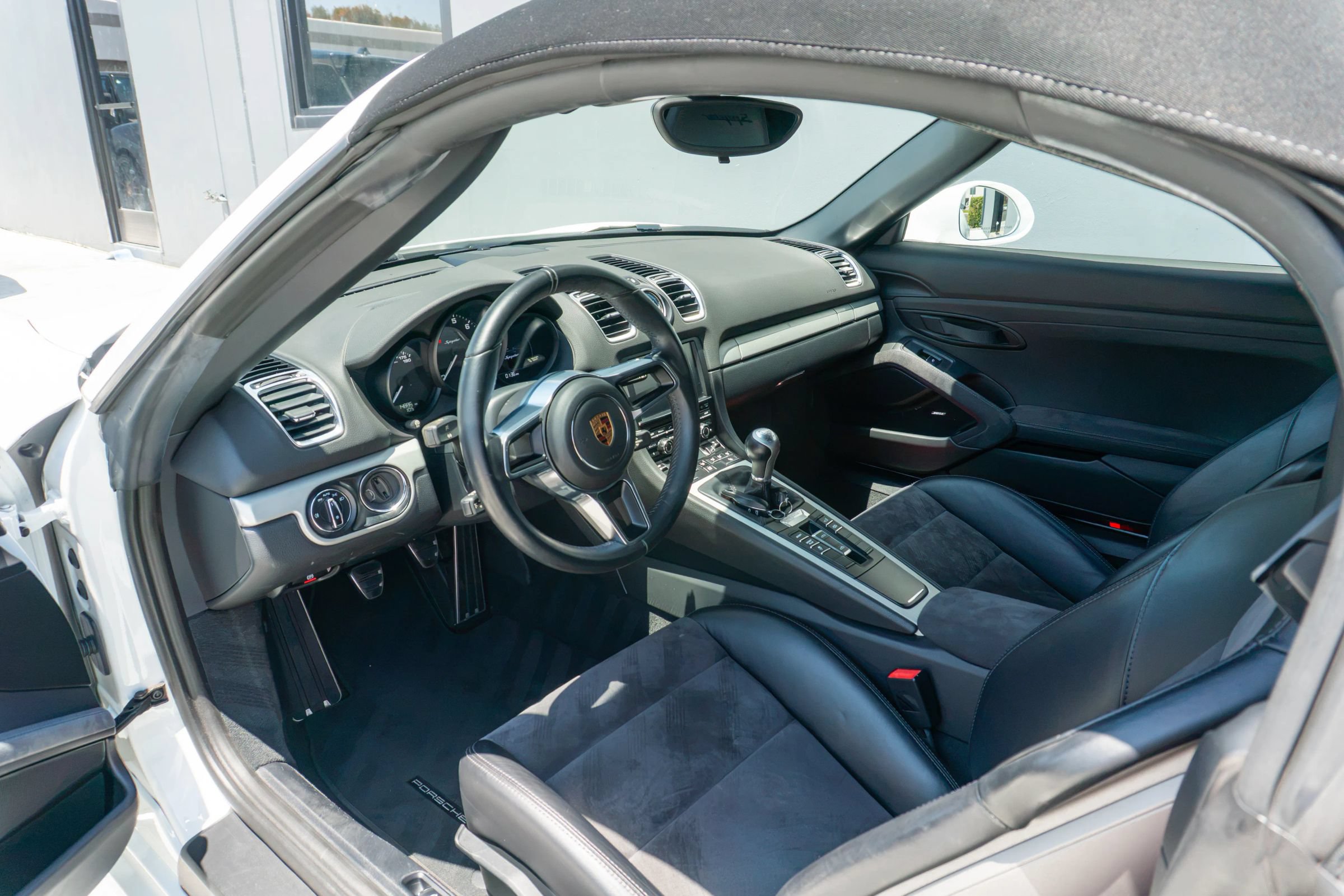 Used 2016 Porsche Boxster Spyder RWD image 51