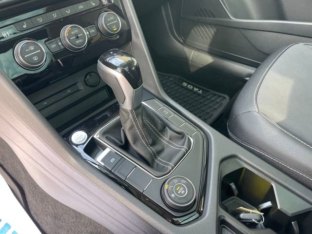 Used 2024 Volkswagen Taos SE image 21