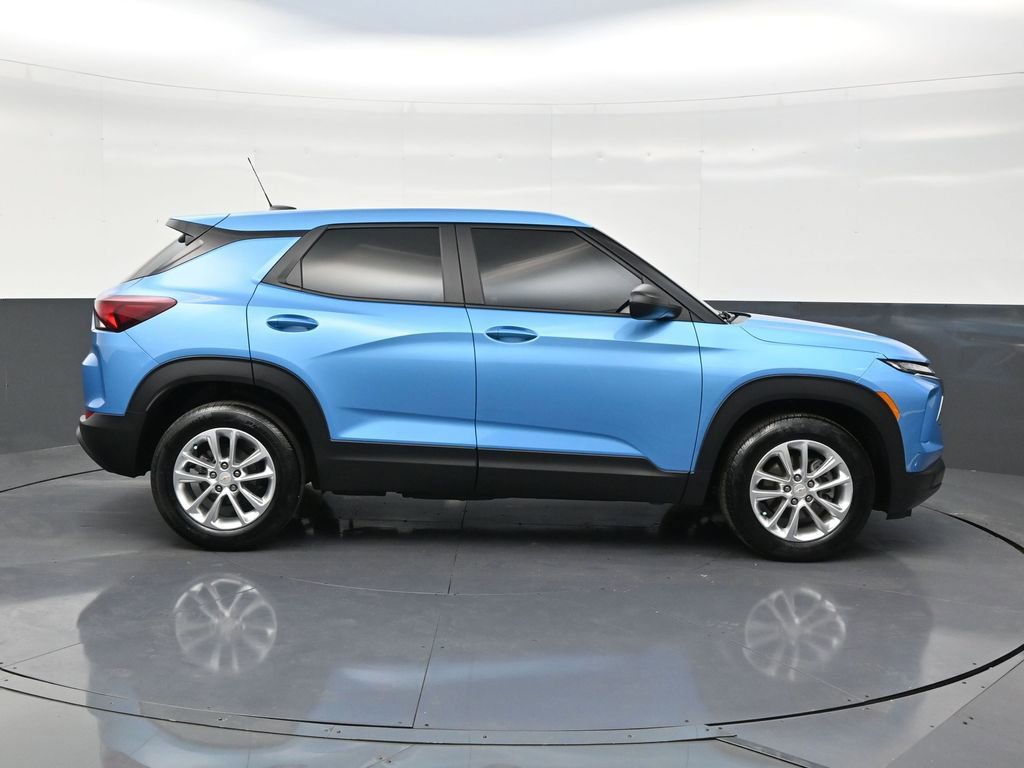 Used 2025 Chevrolet TrailBlazer LS image 6