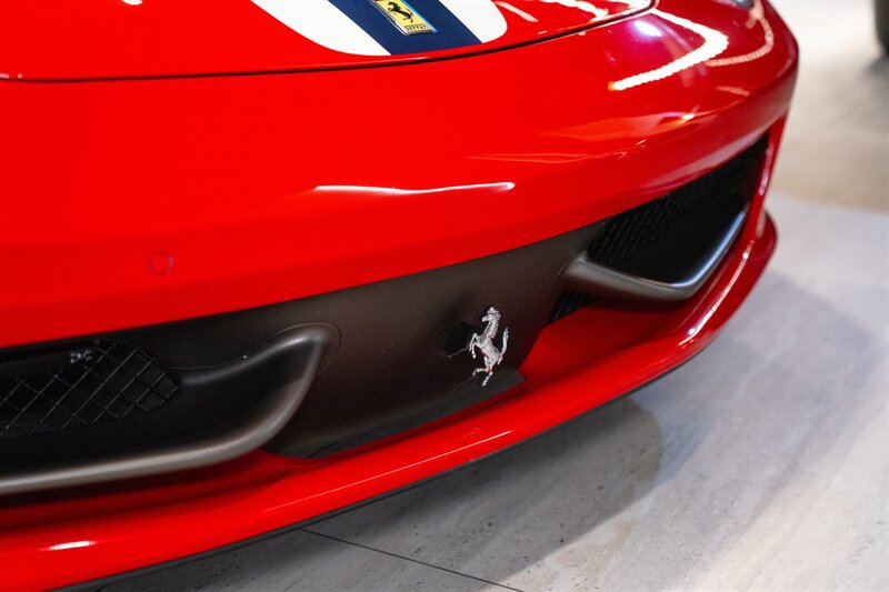 Used 2014 Ferrari 458 Spider RWD image 9