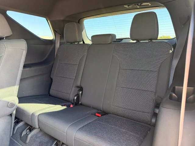 Used 2025 Chevrolet Traverse LT w/ Midnight/Sport Edition FWD image 13