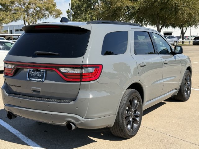Used 2024 Dodge Durango R/T w/ Blacktop Package RWD image 4