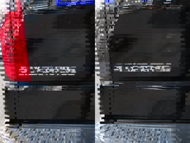 Used 2023 Chevrolet Silverado 1500 LT image 7