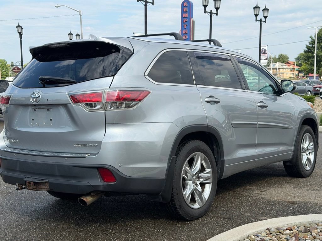 Used 2015 Toyota Highlander Limited AWD/4WD image 5