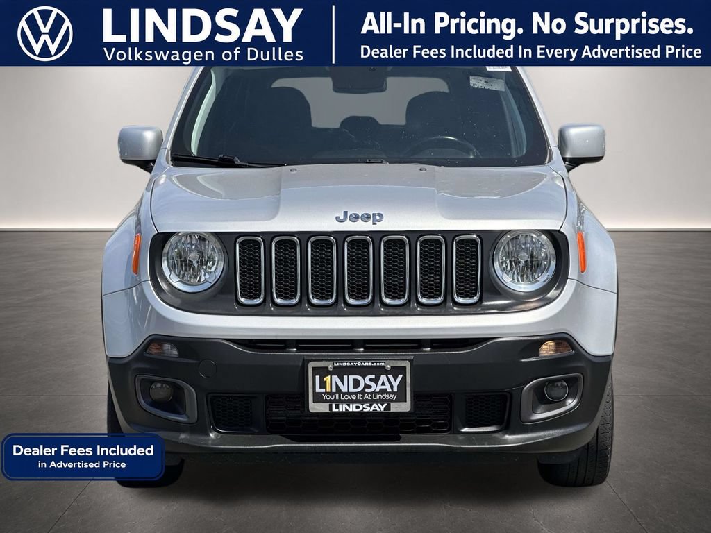 Used 2018 Jeep Renegade Latitude w/ Cold Weather Group AWD/4WD image 3