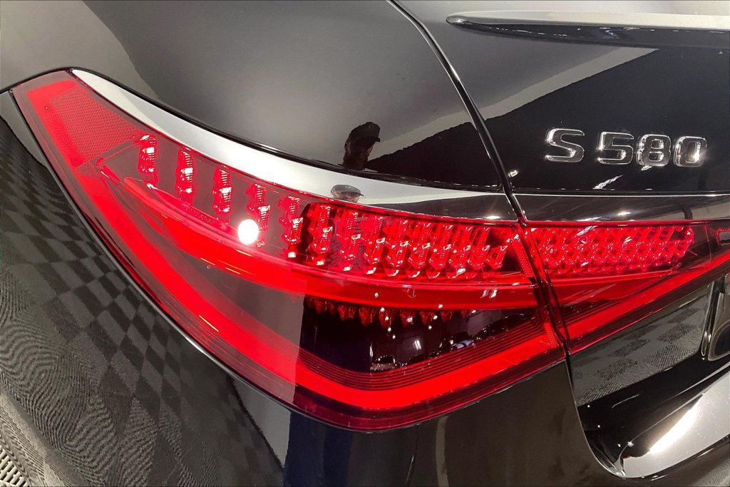 Certified 2021 Mercedes-Benz S 580 4MATIC Sedan image 24