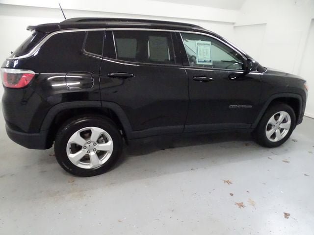 Used 2020 Jeep Compass Latitude w/ Cold Weather Group image 23