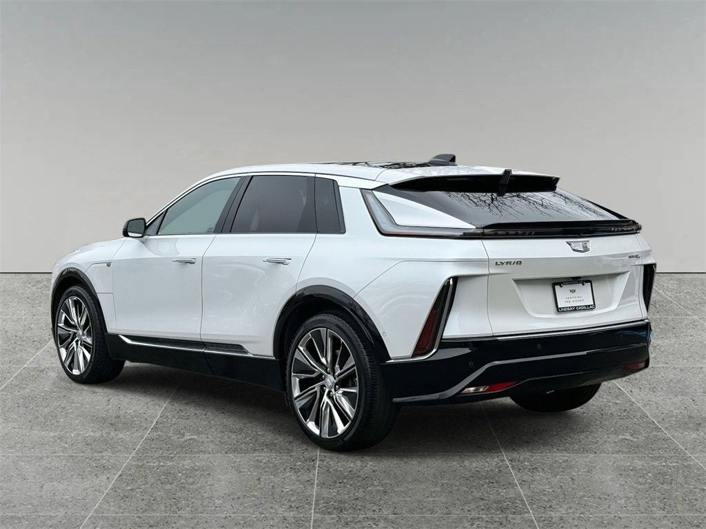 Certified 2024 Cadillac Lyriq Luxury w/ Nappa Leather Package image 12