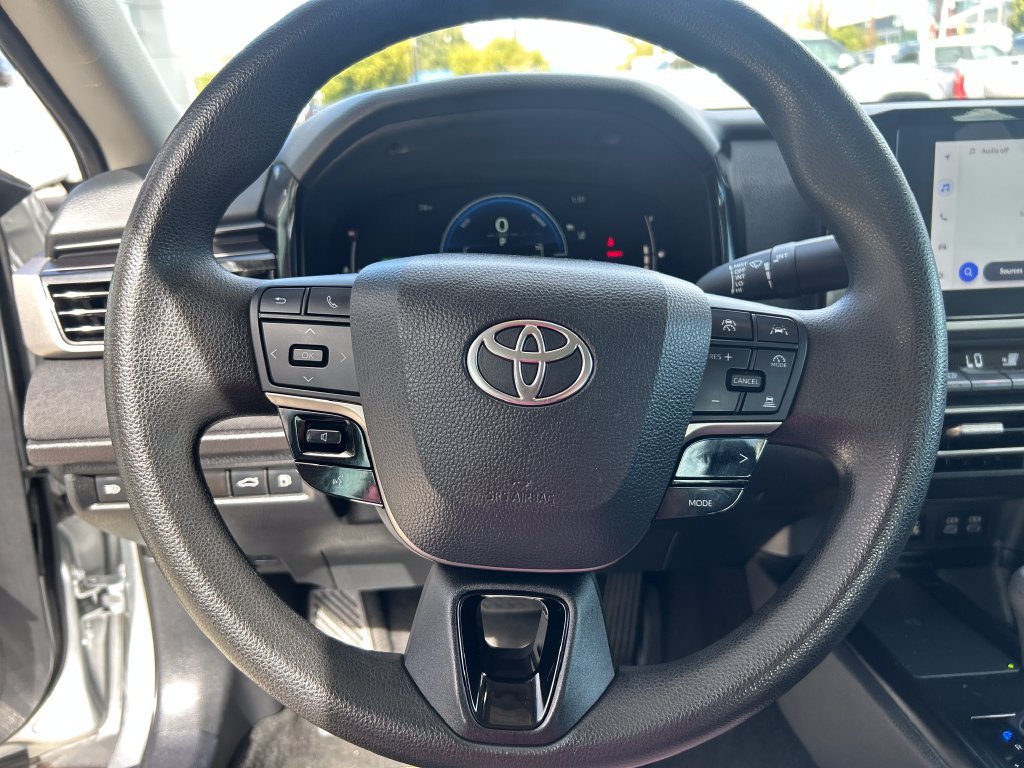 Certified 2025 Toyota Camry LE FWD image 17