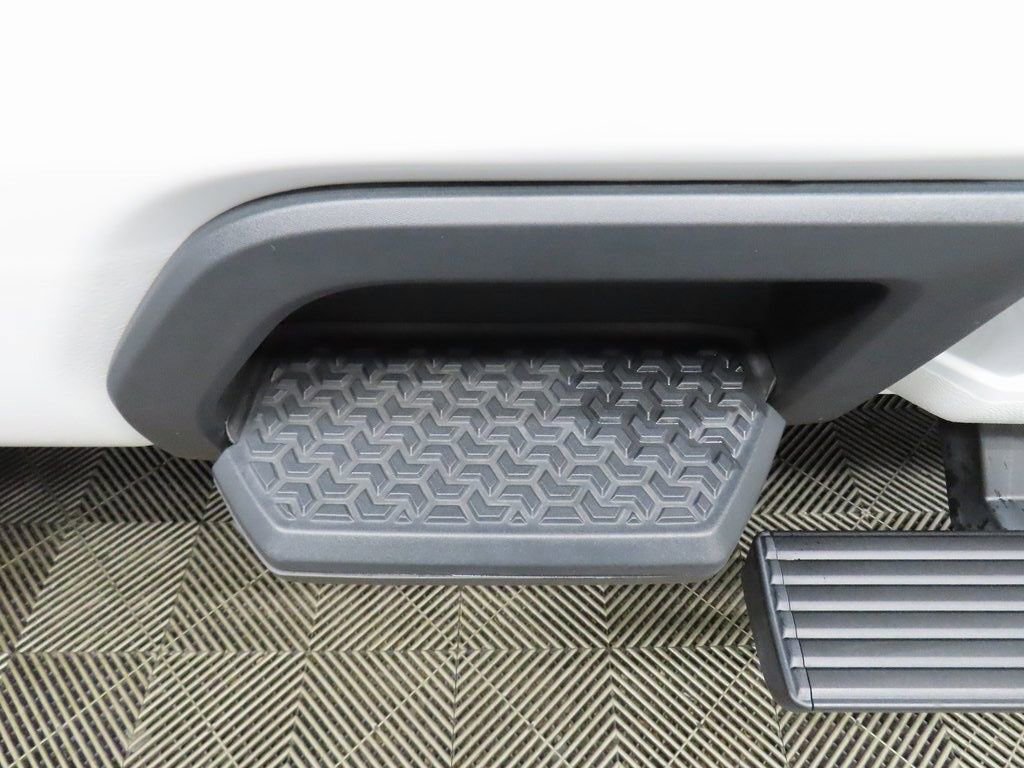 Used 2024 GMC Sierra 3500 SLE w/ SLE Convenience Package image 30