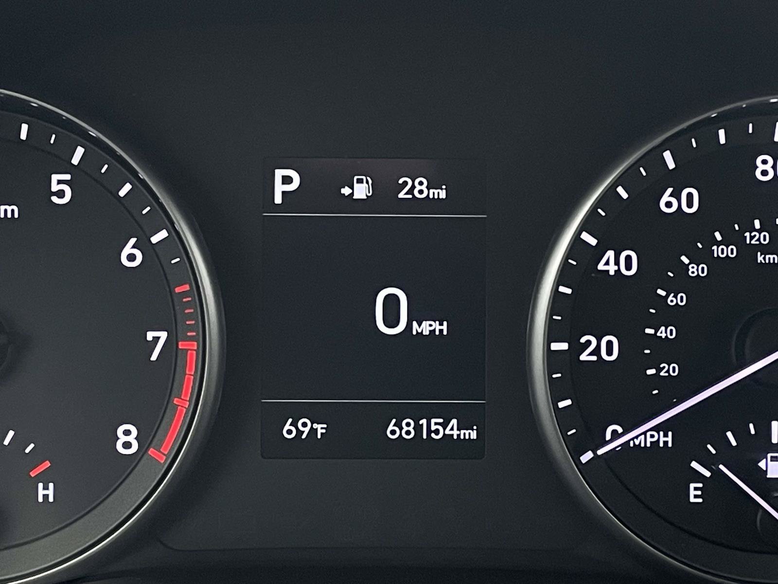 Used 2020 Hyundai Elantra GT FWD image 16