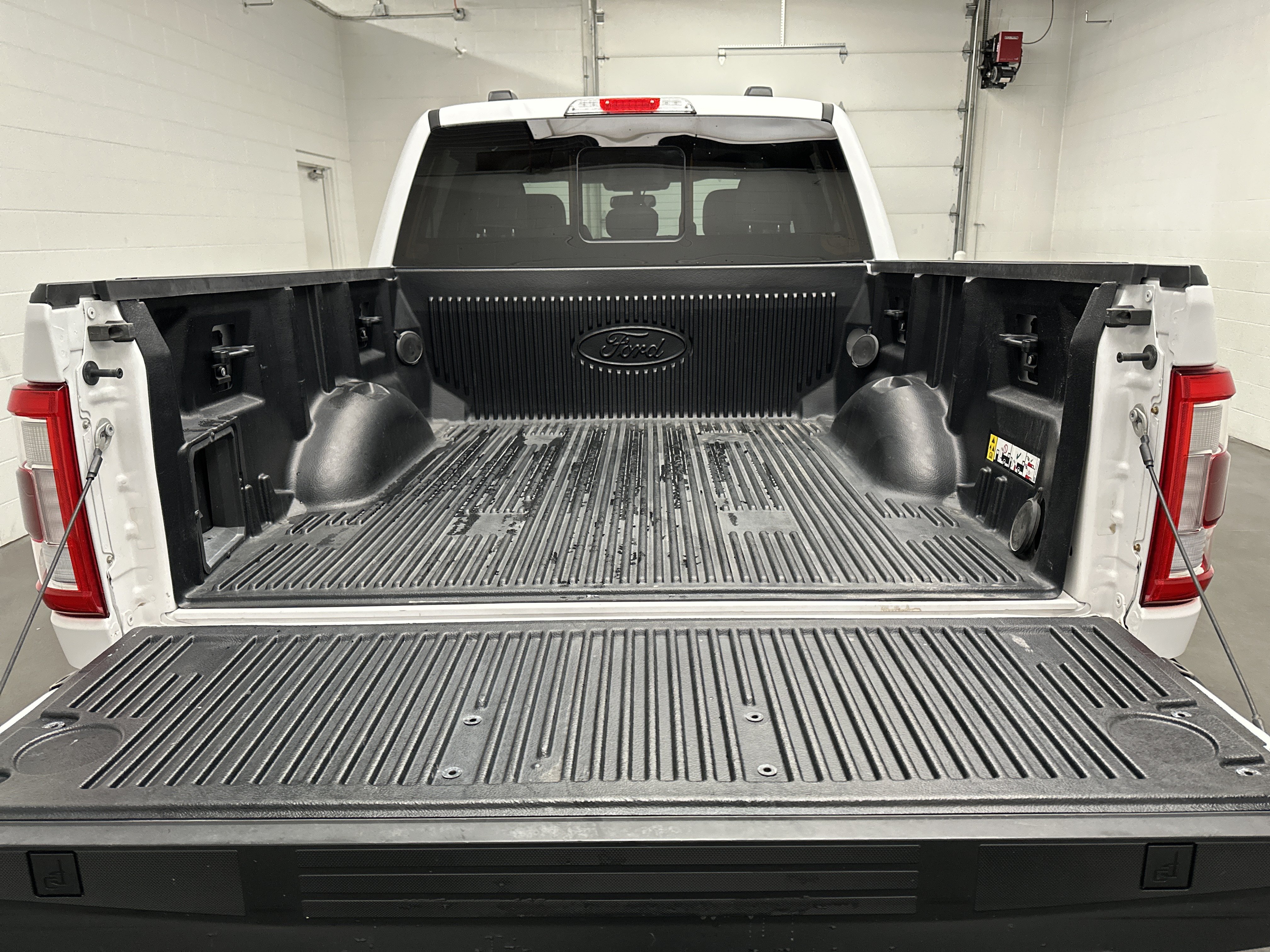 Used 2021 Ford F150 Lariat w/ Equipment Group 501A Mid AWD/4WD image 16