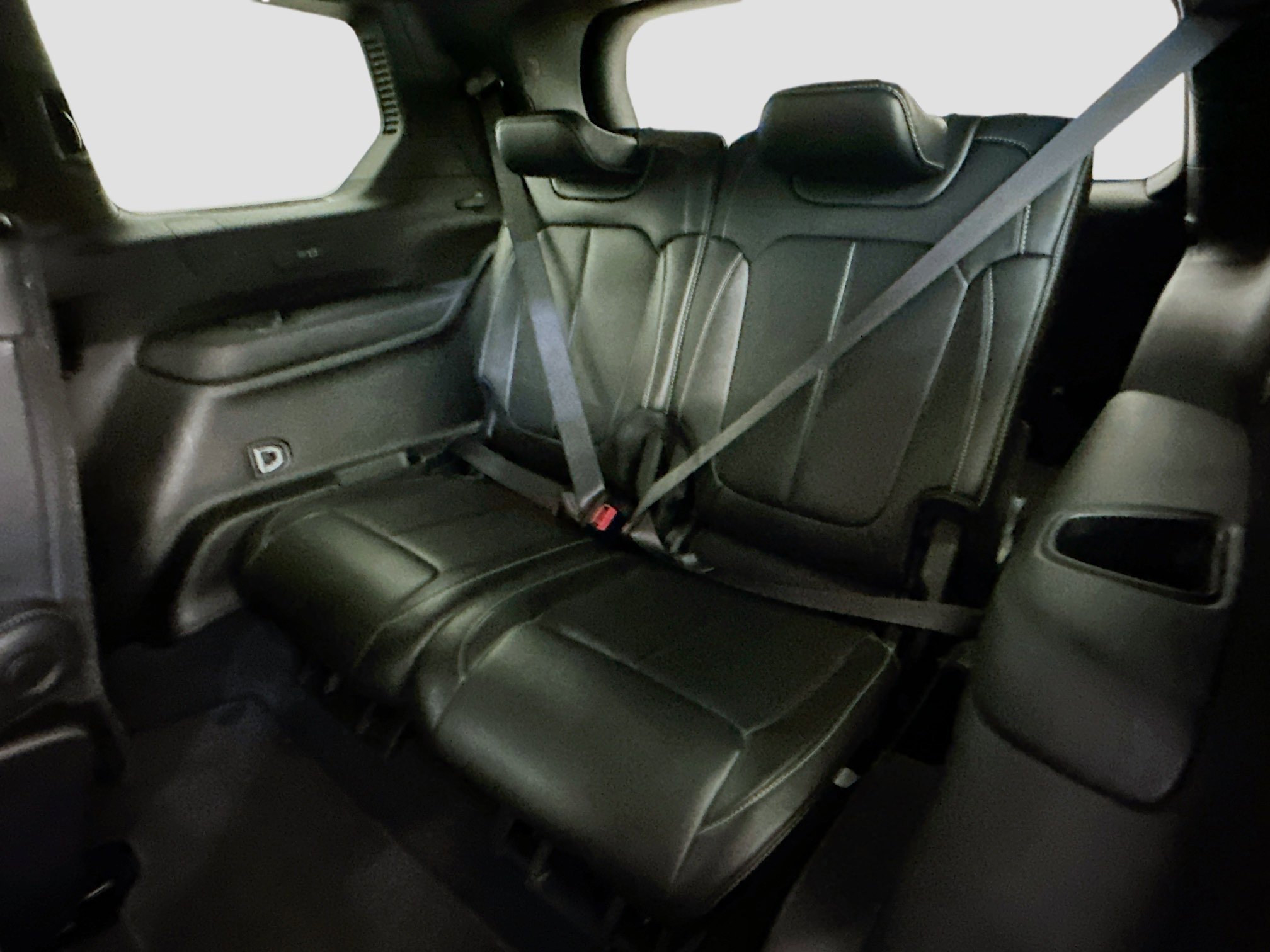 Used 2024 Jeep Grand Cherokee L Limited w/ Luxury Tech Group II image 31