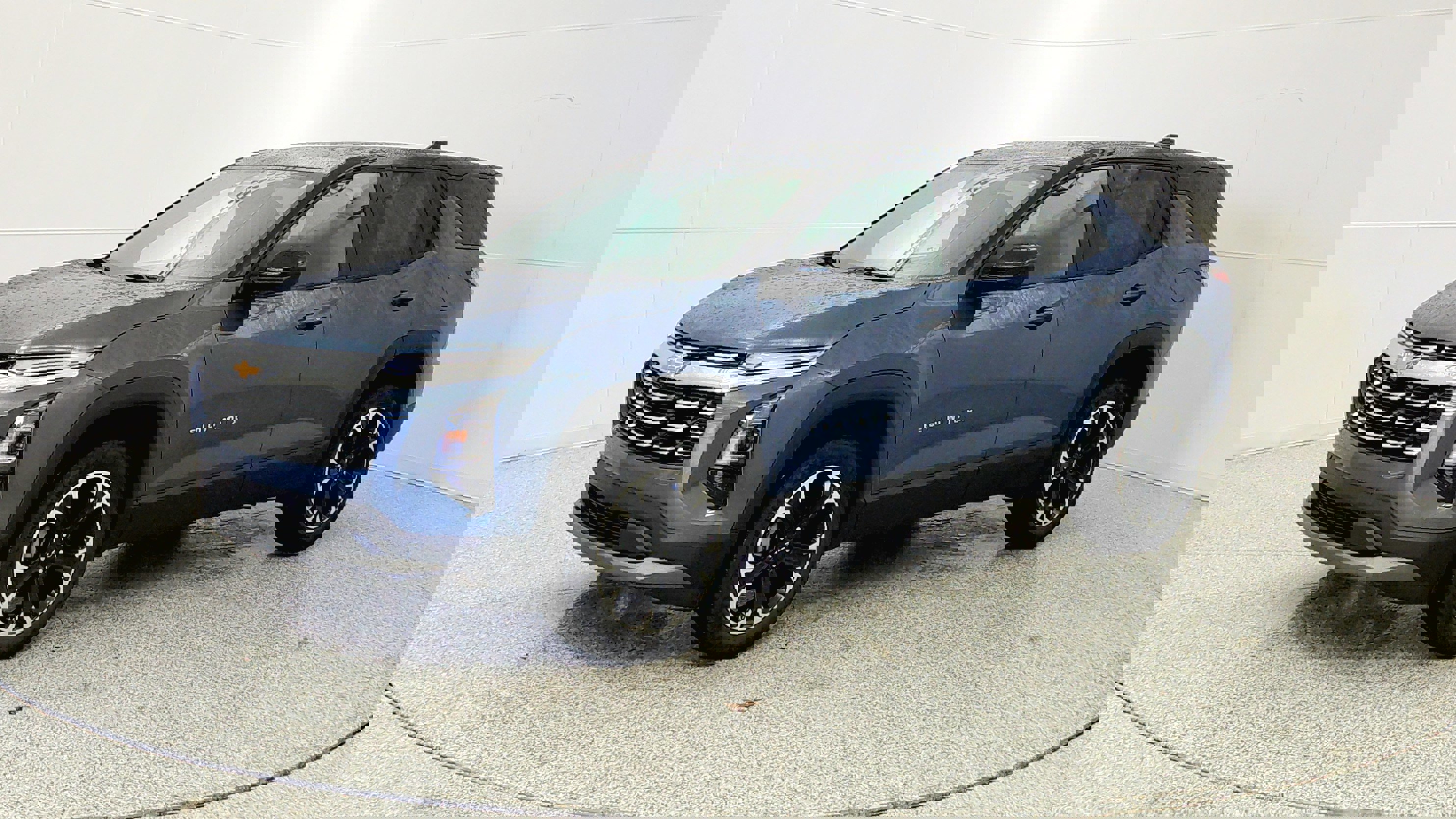 New 2026 Chevrolet Equinox LT image 3