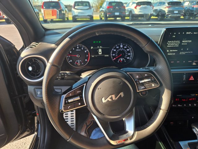 Used 2024 Kia Forte GT-Line w/ GT-Line Premium Package image 17