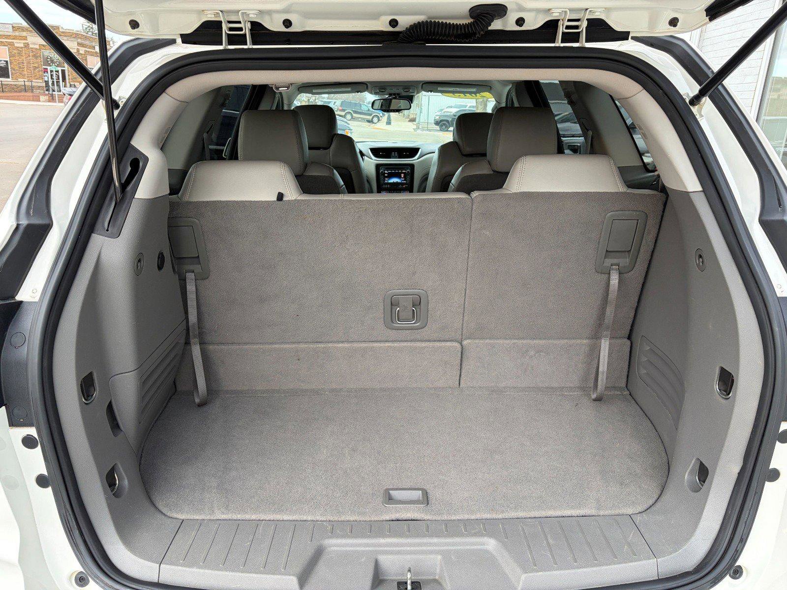 Used 2015 Chevrolet Traverse LTZ image 22
