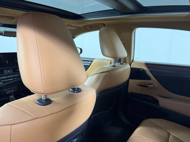 Used 2023 Lexus ES 350 w/ Accessory Package (Z2) FWD image 22