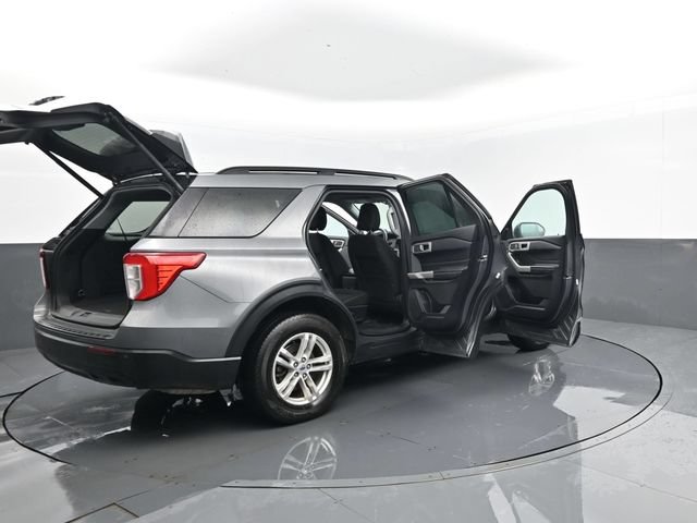Used 2023 Ford Explorer XLT AWD/4WD image 31