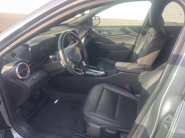 Certified 2024 Chevrolet Trax RS w/ Driver Confidence Package image 8