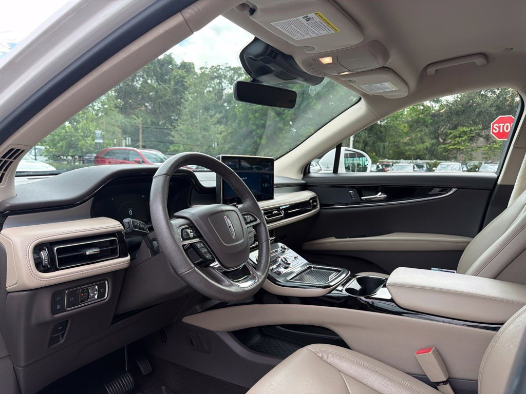 Used 2022 Lincoln Nautilus FWD image 15