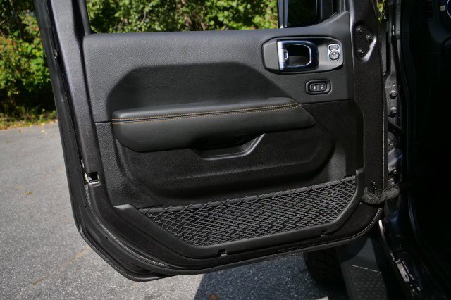 Used 2025 Jeep Gladiator Sport image 29