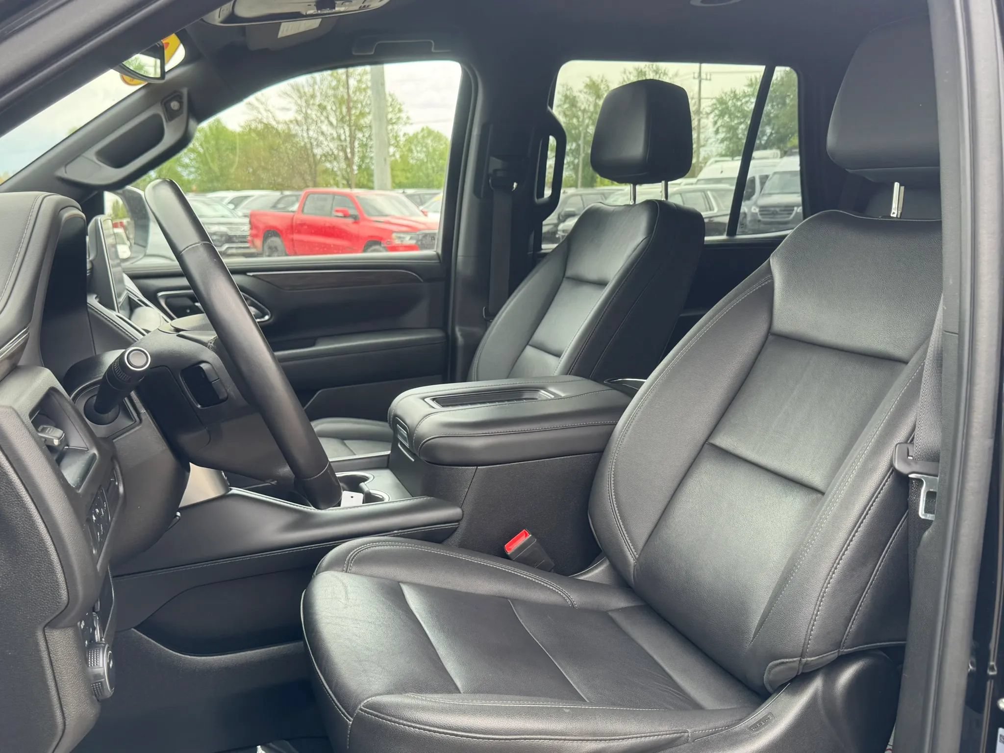 Used 2022 Chevrolet Tahoe Z71 AWD/4WD image 8