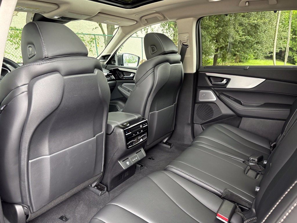 Used 2026 Acura MDX w/ Technology Package FWD image 20