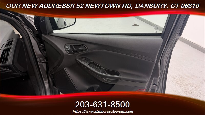 Used 2015 Ford Focus S FWD image 17