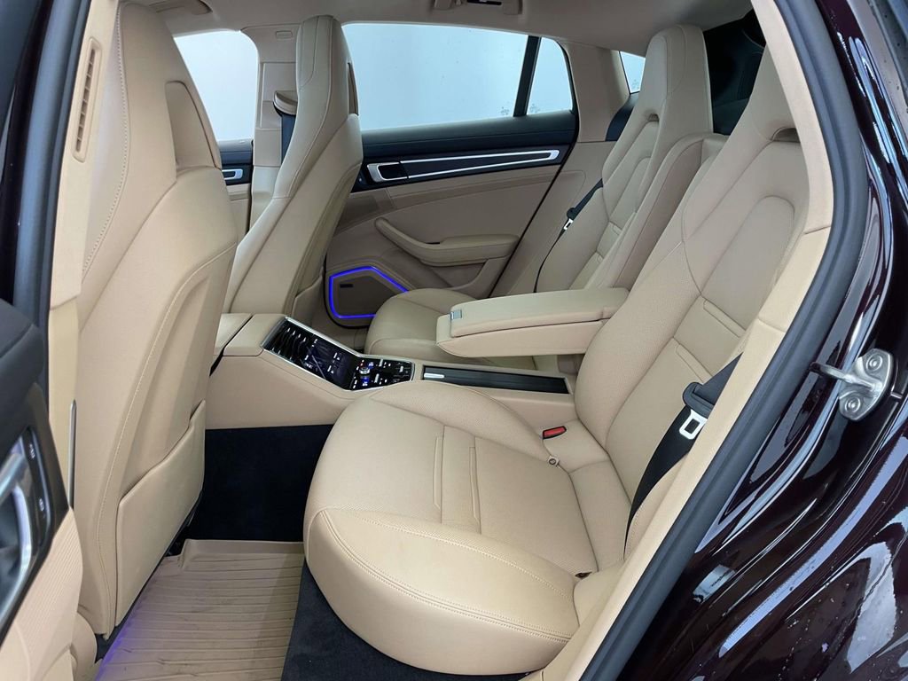 Certified 2022 Porsche Panamera 4 Platinum Edition image 19