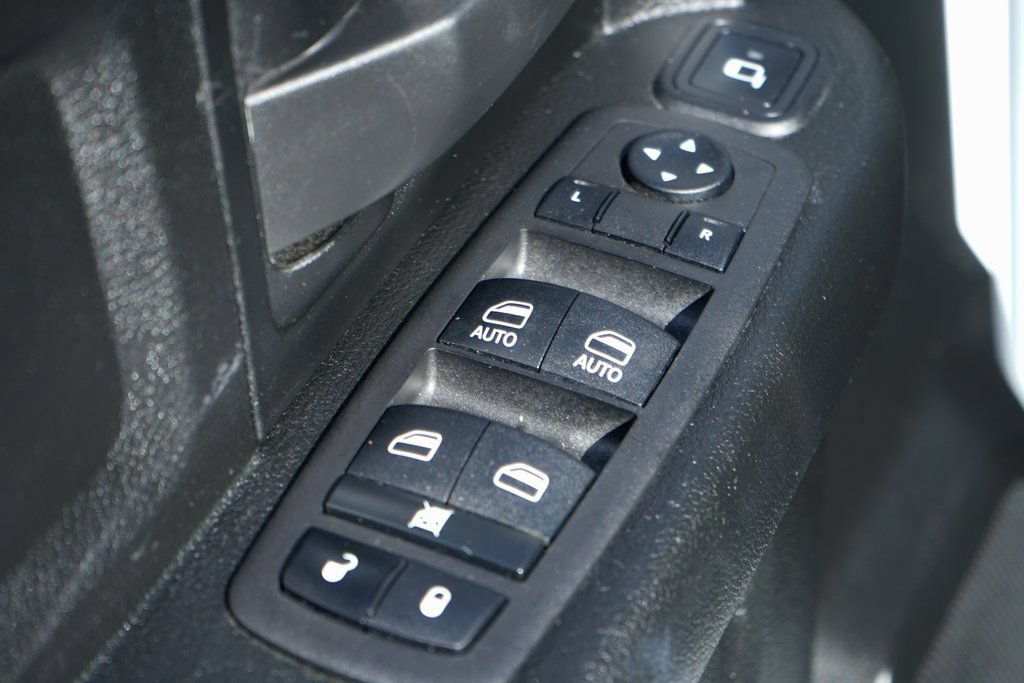 Used 2024 RAM 2500 Tradesman w/ Chrome Appearance Group RWD image 17