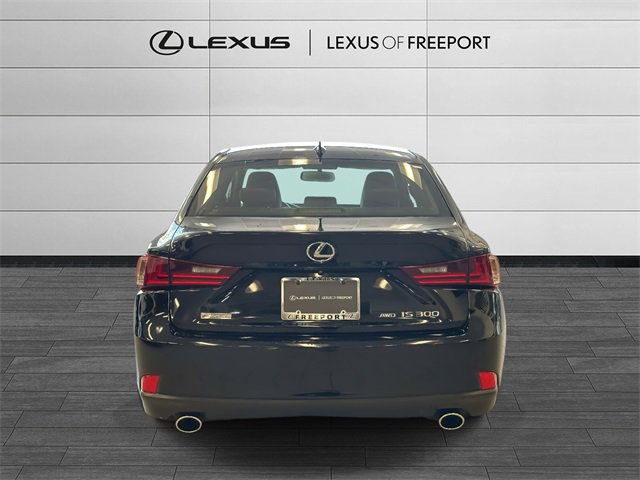 Used 2016 Lexus IS 300 AWD image 4