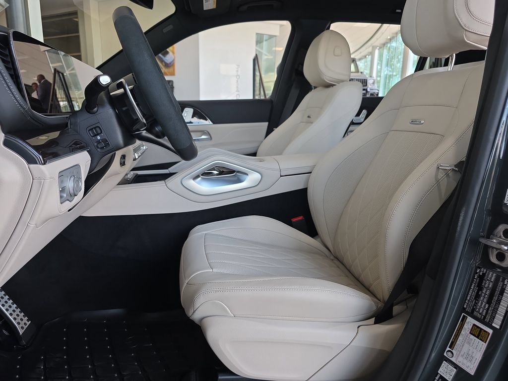 New 2026 Mercedes-Benz GLS 63 AMG 4MATIC image 8