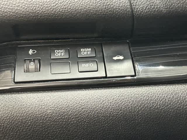 Used 2009 MAZDA MAZDA6 i Touring w/ Moonroof & Bose Pkg FWD image 19