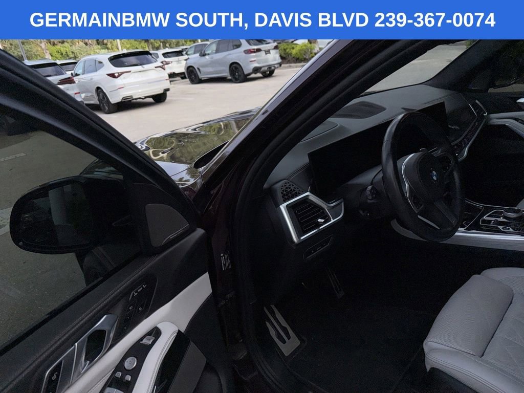 Certified 2024 BMW X7 xDrive40i w/ M Sport Package AWD/4WD image 11
