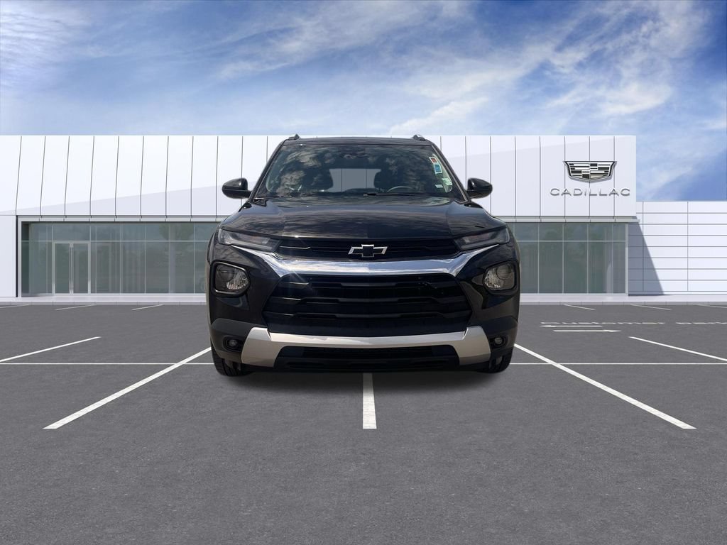 Used 2023 Chevrolet TrailBlazer LT FWD image 3