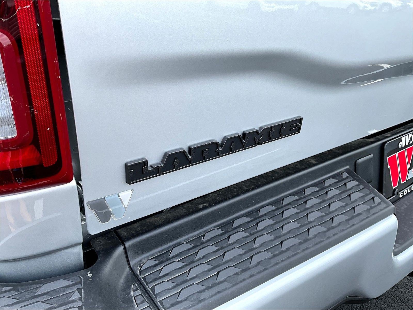 New 2026 RAM 2500 Laramie AWD/4WD image 14