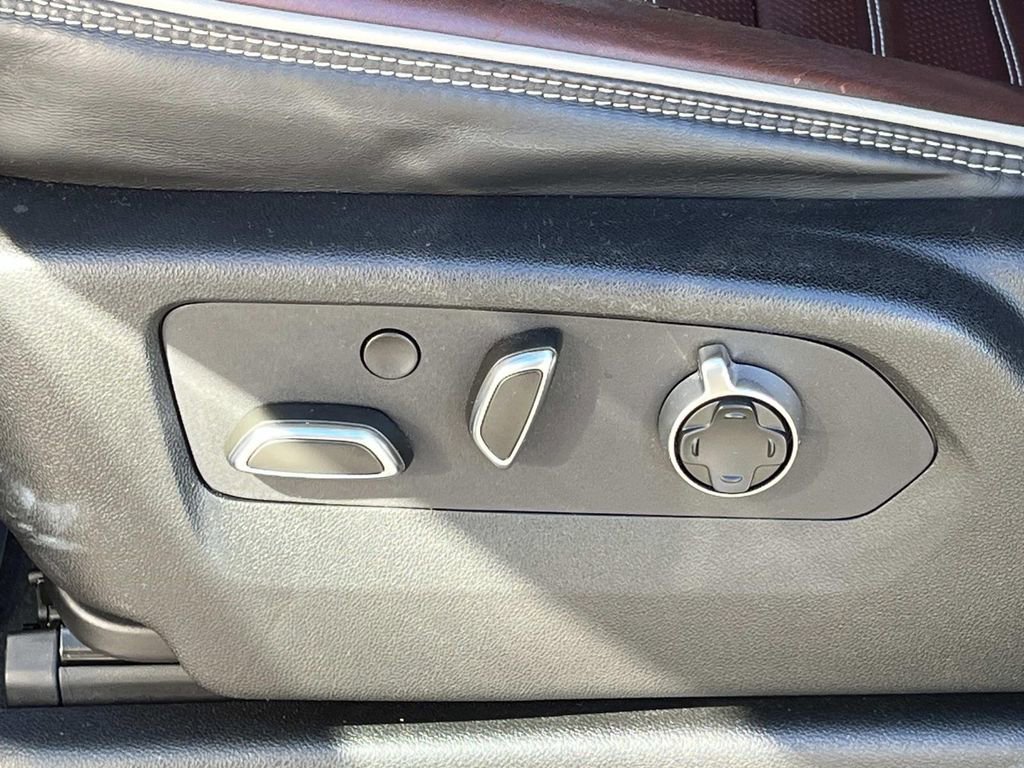 Used 2024 GMC Yukon XL Denali Ultimate image 25