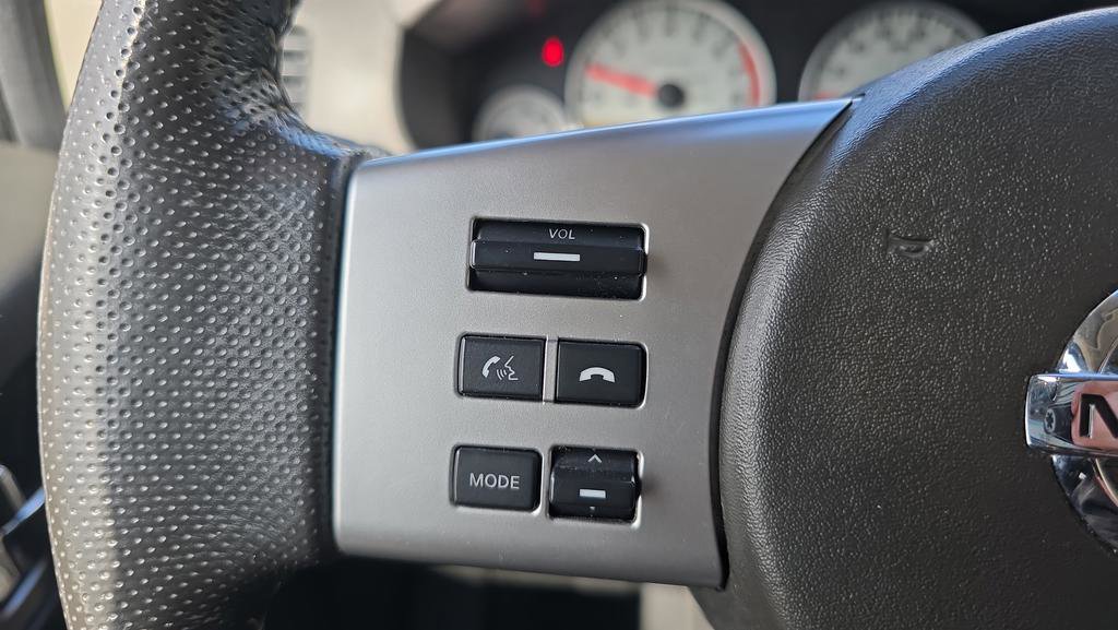 Used 2015 Nissan Frontier PRO-4X w/ Pro-4x Luxury Package image 24